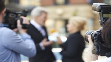 We noemen het mediarelaties, maar is er nog wel een relatie?