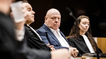Adverteren rond een -bijna- veroordeelde crimineel: goed plan?