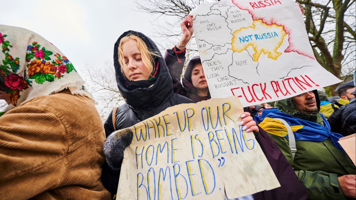 Protest in Oekraine tegen de Russische inval