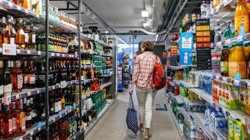 Albert Heijn blijft grootste retailketen van Nederland, machtsverschuiving zichtbaar in België
