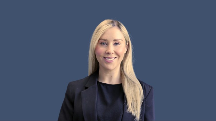 Sarah Lewis van Showheroes