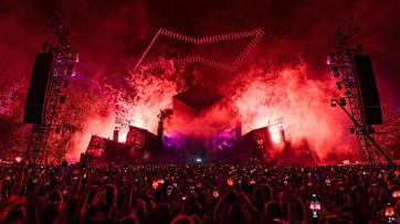 ID&T en Bud sluiten Mysteryland af met show vol drones, 3D-video en meer