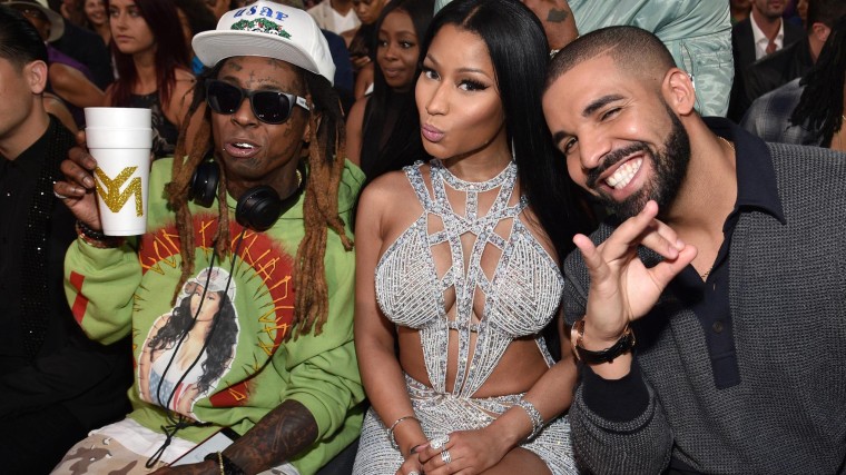 Nicki Minaj tussen Lil Wayne en Drake in