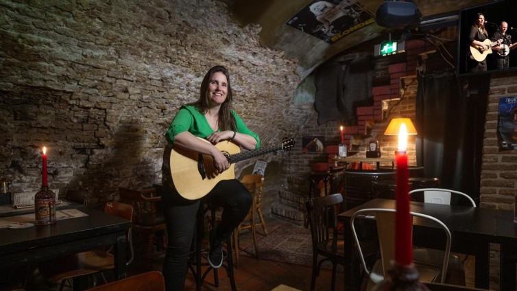 Van marketing naar muziek: merkadviseur Anne-Lotte Paymans volgt haar hart