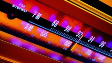 Inzichten in een halfjaar luistercijfers: dalende luistertijd en slechts twee echte stijgers