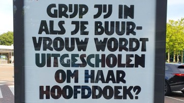 Campagnebureau BKB de mist in met anti-racismeposter: 'Heel erg dom'