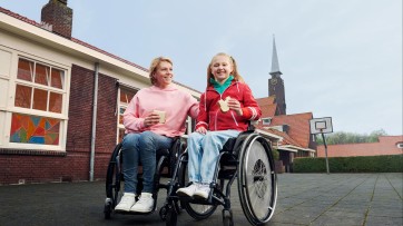 Rolstoeltennisster Esther Vergeer held in nieuwe Calvé pindakaas-campagne