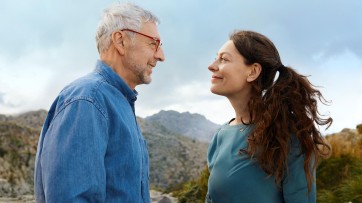 Nieuwe campagne Ourtime richt zich op 2,3 miljoen 50-plus singles