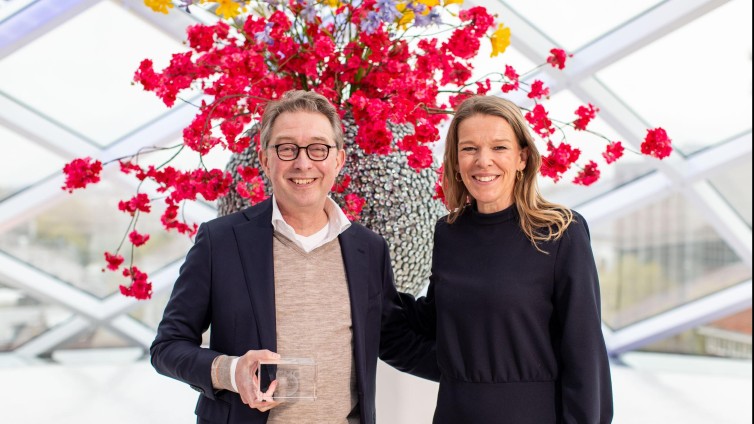 Bas Verheijen van Hema wint titel CMO of the Year 2026