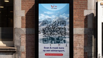 TUI's nieuwe campagne laat de gebruiker een slimme qr-code scannen