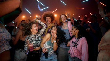 Rabobank slaat kerst over en kiest voor een eindejaarscommercial