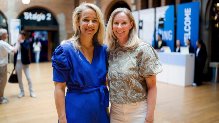 Marlot Lutjenkossink (bol) en Michelle Hart (L’Oréal Benelux).