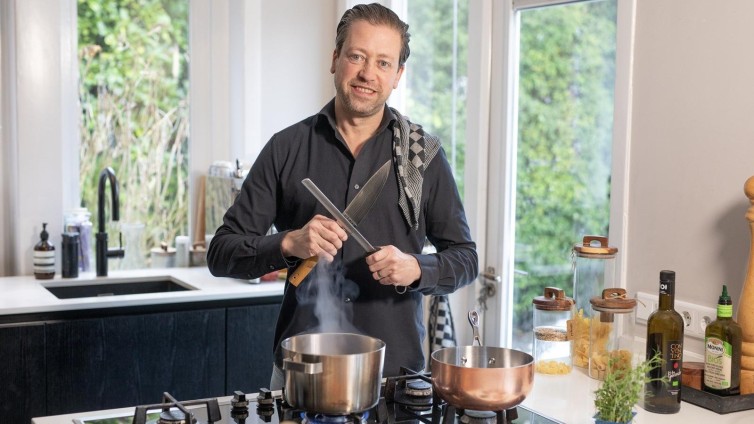 Art director Geert Ploeger kookt