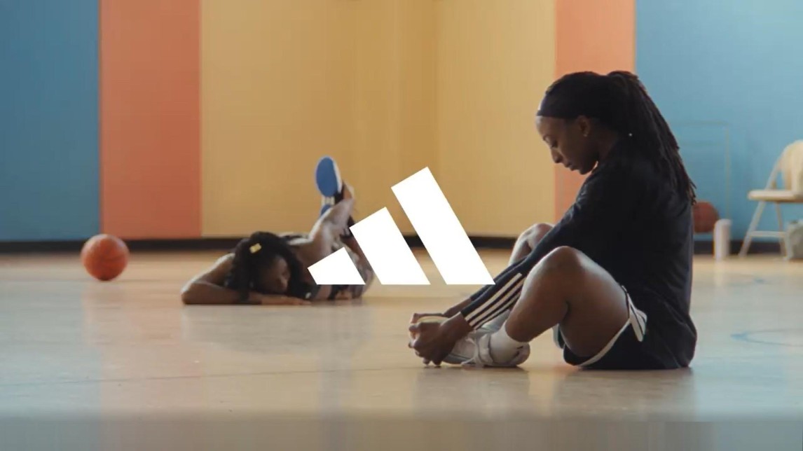 Beeld uit een recente commercial van Adidas en TBWA\Neboko waarvoor Wave Studios nog de sounddesign deed.