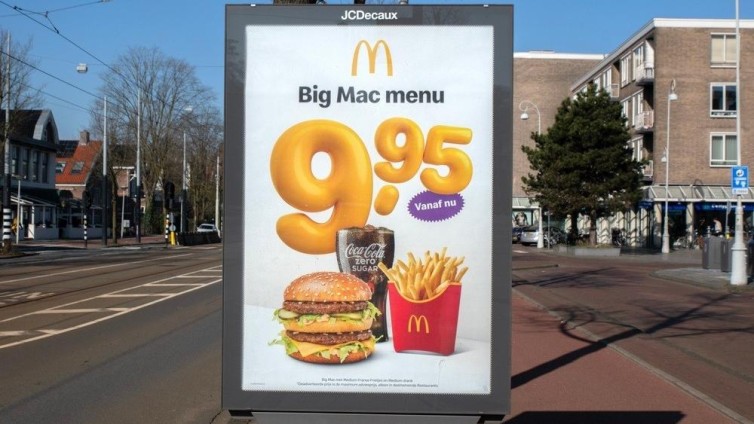 McDonald's-reclame in Amsterdam