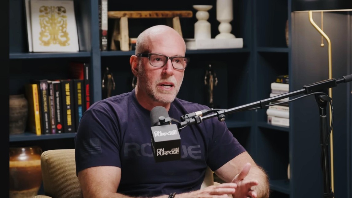 Scott Galloway is behoorlijk aanwezig in de media.