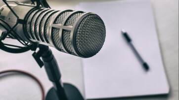 Digitale audio en podcasts versterken groei audioreclame in tweede kwartaal