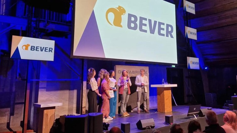 Bever wint de NIMA Marketing Jaarprijs 2023