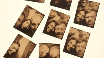 Toprak Özturan en Nik Sluijs aan het roer van Happiness Amsterdam 