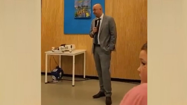 Burgemeester Mikkers van Den Bosch na zijn uitspraak