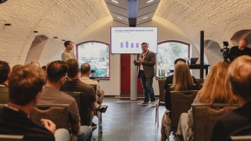 Van bereik naar effect: waarom aandacht de nieuwe succesfactor is