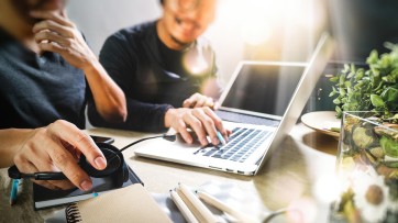 Personeelsschaarste en stijgende lonen bedreigen groei digitale bureaus