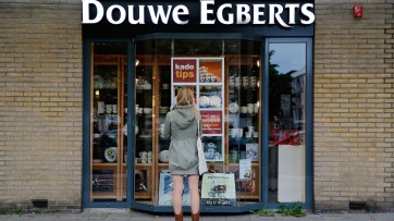Keurig Dr Pepper lijft moederbedrijf Douwe Egberts in voor 15,7 miljard euro