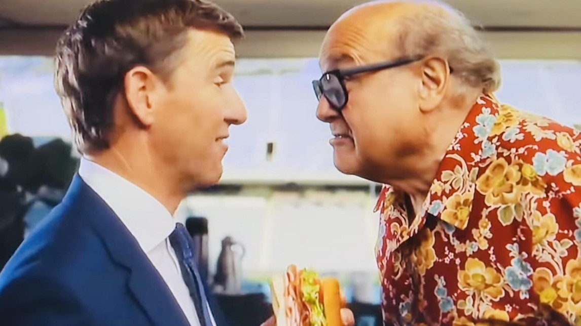 Danny de Vito in een NFL-commercial