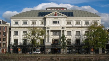 Modern mecenaat: AkzoNobel schildert Koninklijk Theater Carré