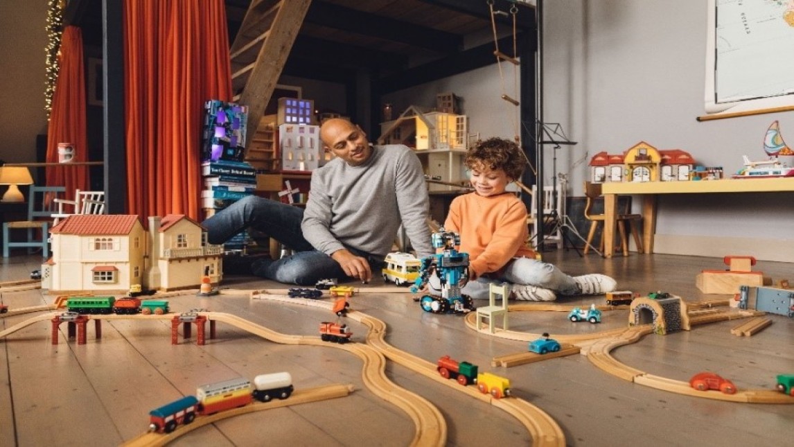 Feestdagencampagne van Marktplaats moet Nederlanders inspireren voor tweedehands speelgoed te kiezen
