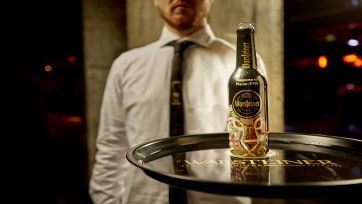 Warsteiner viert derde samenwerking IFFR met - wederom - een Limited Edition bierfles