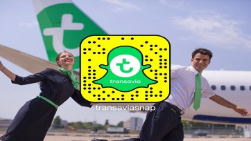 Piloten en stewardessen van Transavia aan de Snapchat