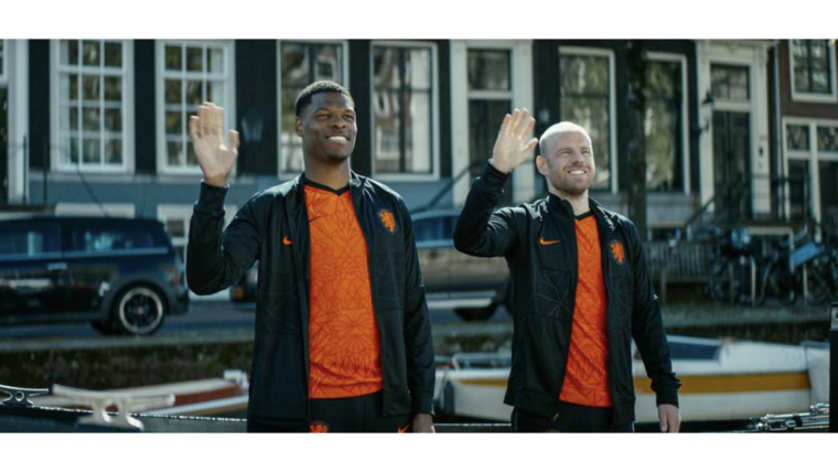 Denzel Dumfries en Davy Klaassen in Ek-campagne Staatsloterij