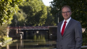 Waarom Luc Dietz zijn succesvolle bureau verkocht voor een baan bij brandweer