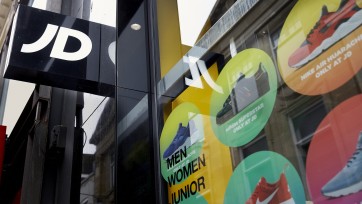 Perry en Aktiesport worden voortgezet door JD Sports