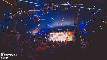 Dept Festival 2019: 'Zelfs in het toilet luisterden mensen met koptelefoon naar een talk'